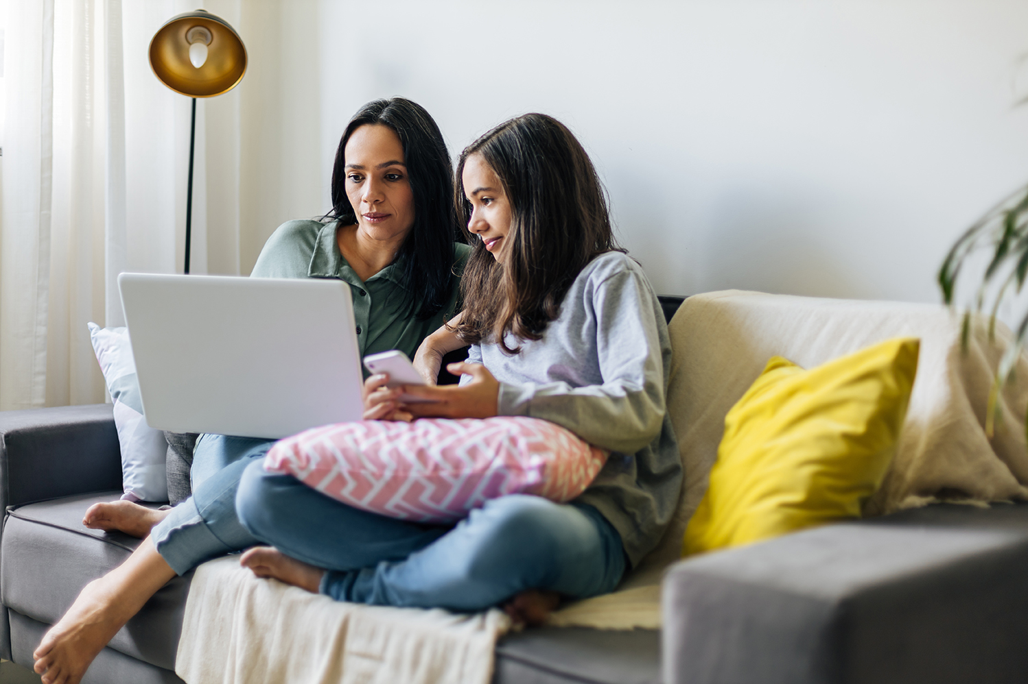 Teaching Your Teen About Finances